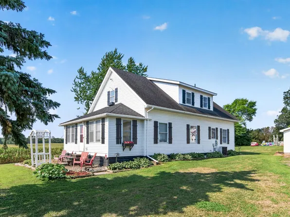 9711 Ireland Ave NW, Annandale, MN 55302