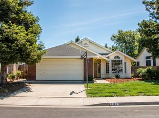 849 Sonnet Dr, Vacaville, CA 95687