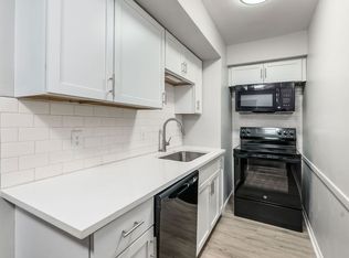 558 Riverview Dr APT H, Columbus, OH 43202