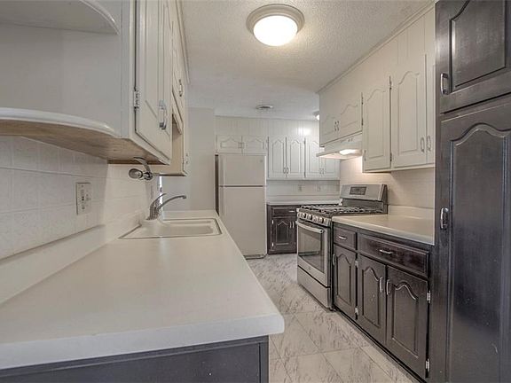 2nd image of 2114 Bristow Ave