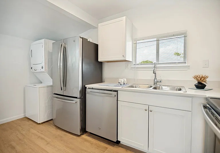 905 W Abram St #6 — Photo 6