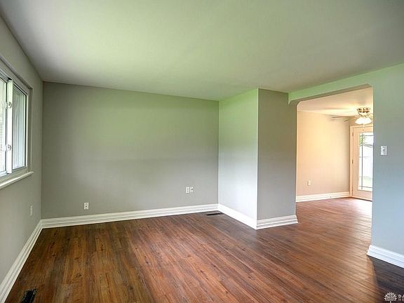 2nd image of 9084 April Lynn Ave