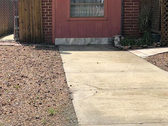 3rd image of 2044 Sprinkle Dr