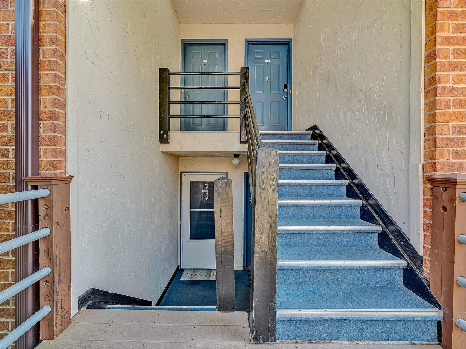 2 bed, 2.0 bath, 1199 sqft, $1,650 — Photo 3