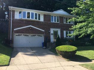 21833 Sawyer Ave, Jamaica, NY 11427