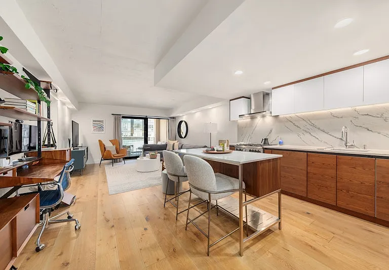 585 Union Ave #2A — Photo 1