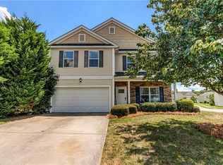 1811 Bray Dr, Charlotte, NC 28214