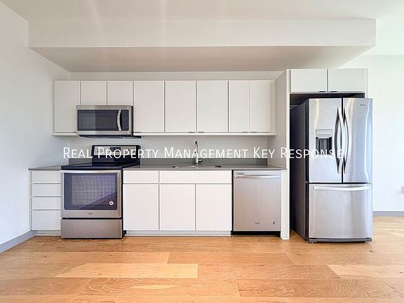 5th image of 400 Herron Dr Unit 305