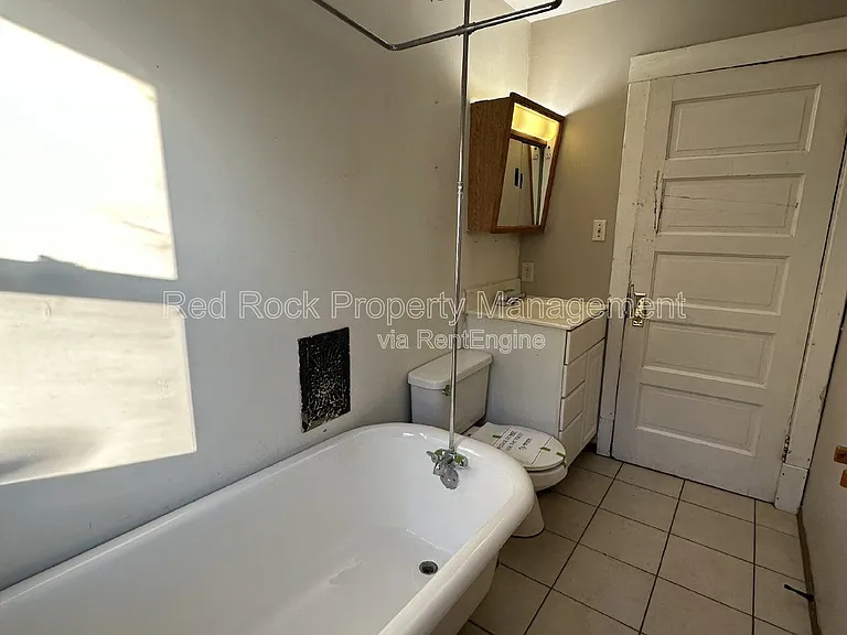 320 Highland Ave — Photo 14