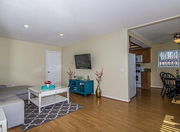 3rd image of 1586 Border Ave Unit F