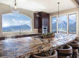 901 Lakeview Cir, Silverthorne, CO 80498