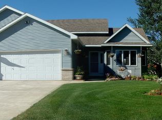 1704 Castleberry, St Cloud, MN 56303