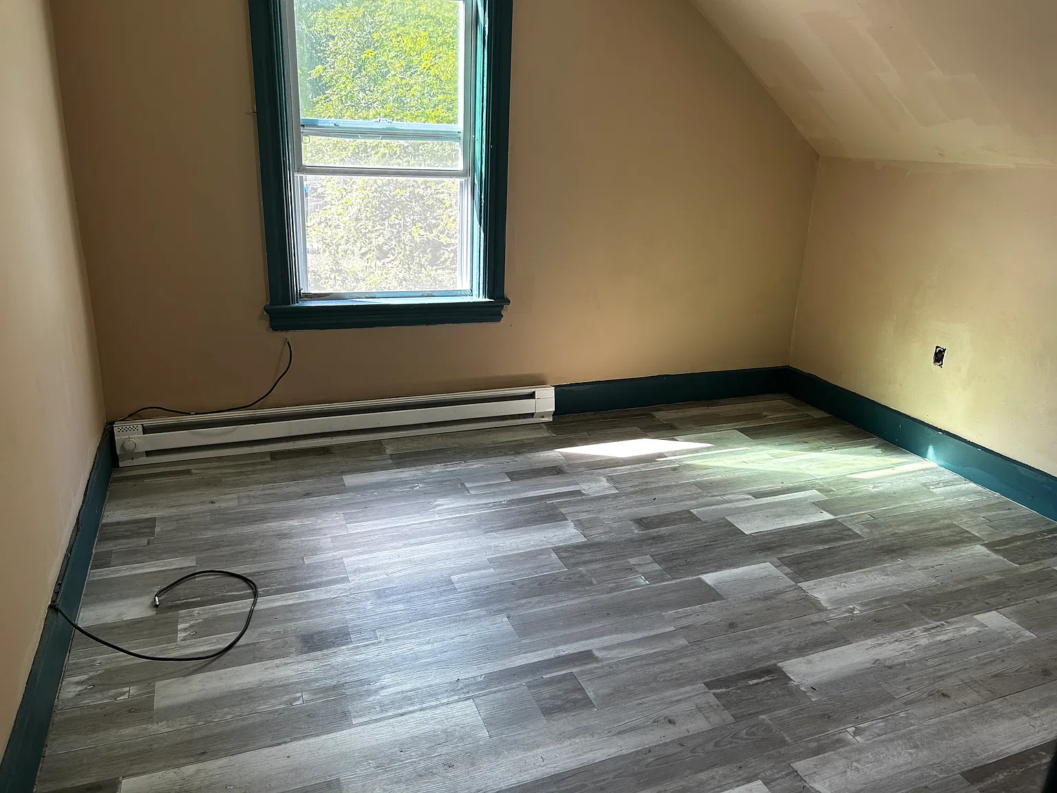 1 bed, 850 sqft, $1,600 — Photo 4