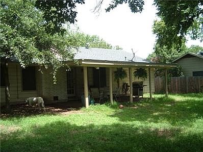 2nd image of 9707 Oak Hollow Dr