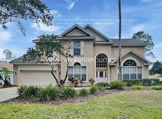 8709 Hidden Green Ln, Tampa, FL 33647