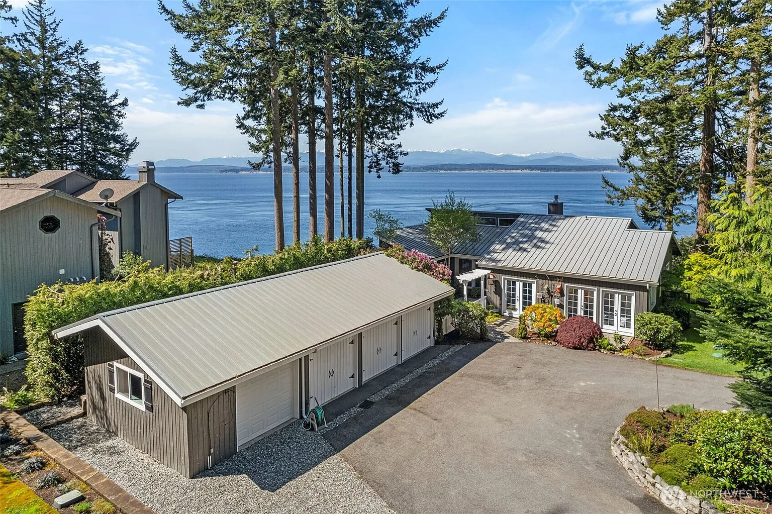 192 Lily Lane photo 1