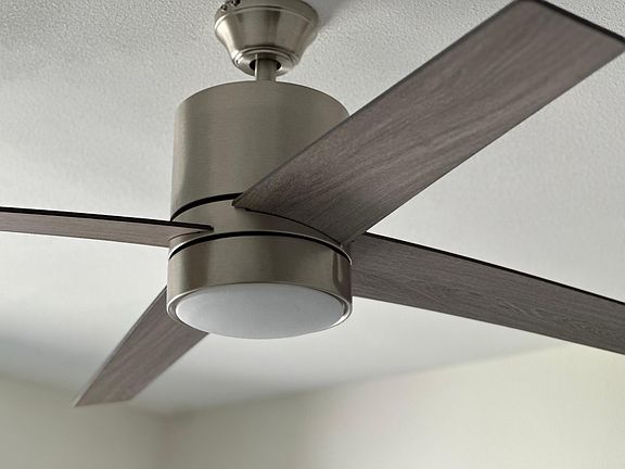 ROOM 1 REMOTE CONTROL MODERN FAN AND LIGHT