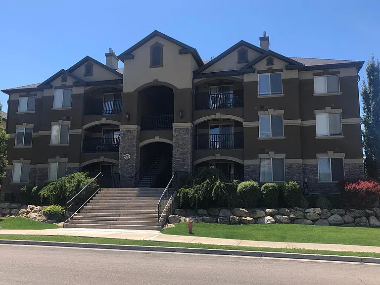497 S 2220 W #101 — Photo 3
