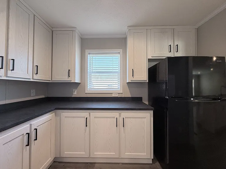 29800 Guilford Cir #240 — Photo 9