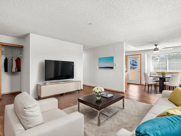 2 Bedroom 1.5 Bath - 1000 SqFt 2 Bedroom 1.5 Bath - 1000 SqFt