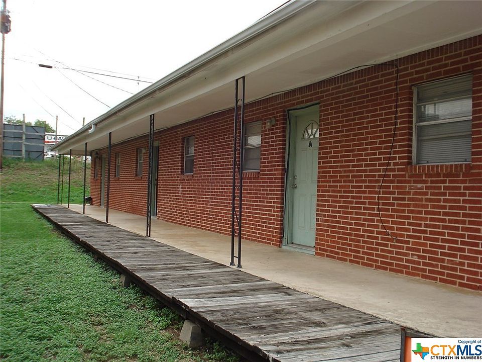 1st image of 501 Sunset Ln #A-f