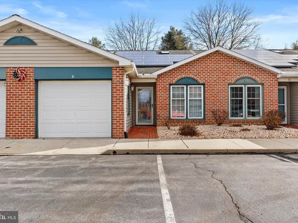 31 Abbey Ct, Carlisle, PA 17015