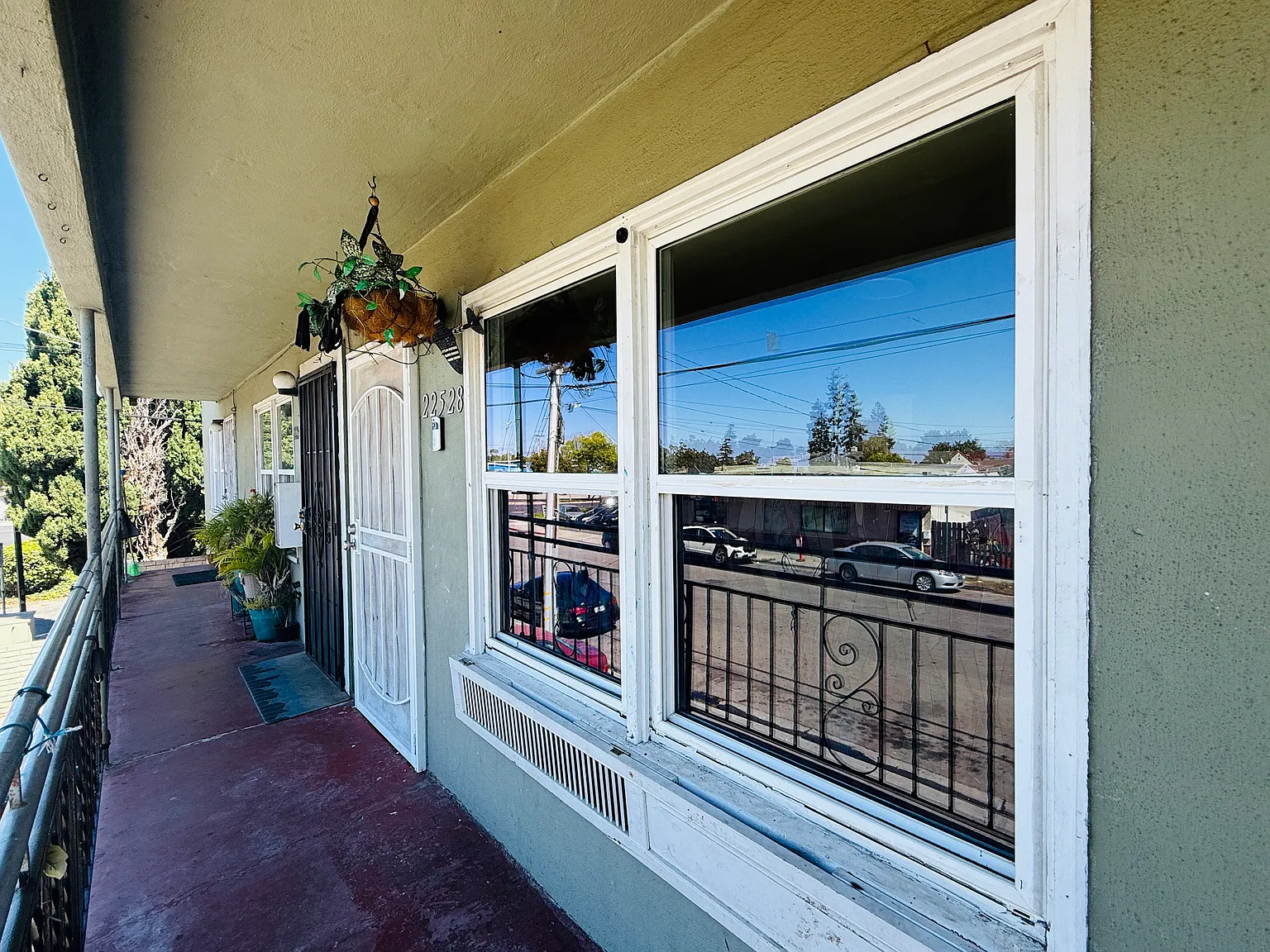 1 bed, 550 sqft, $1,700 — Photo 2