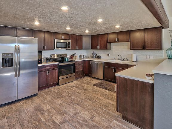 2nd image of 3829 Sunbird Dr NW