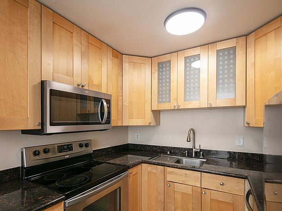 3rd image of 7526 24th Ave NW Unit 2
