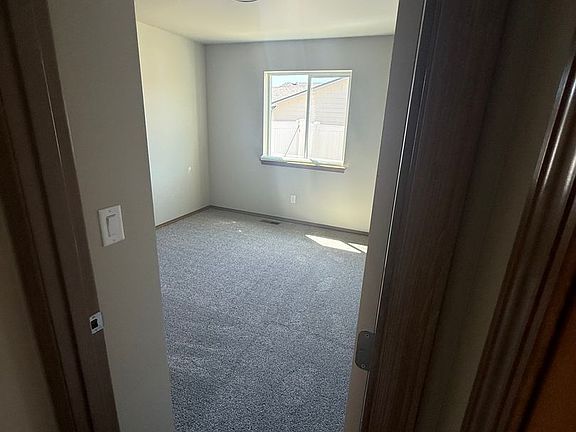 4th image of 346 S Newton Ave
