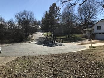 2nd image of 16 Cottage Ct