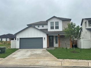 107 True Patriot Dr, Laredo, TX 78045