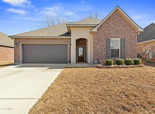 112 Saint Lucius St, Youngsville, LA 70592