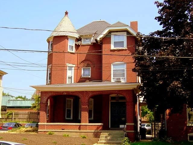 1311 W. 13th St. Exterior