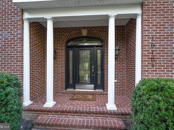 5th image of 10101 Alydar Ct