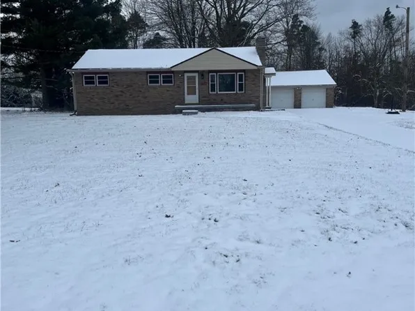 4541 Dobbins Rd, Poland, OH 44514