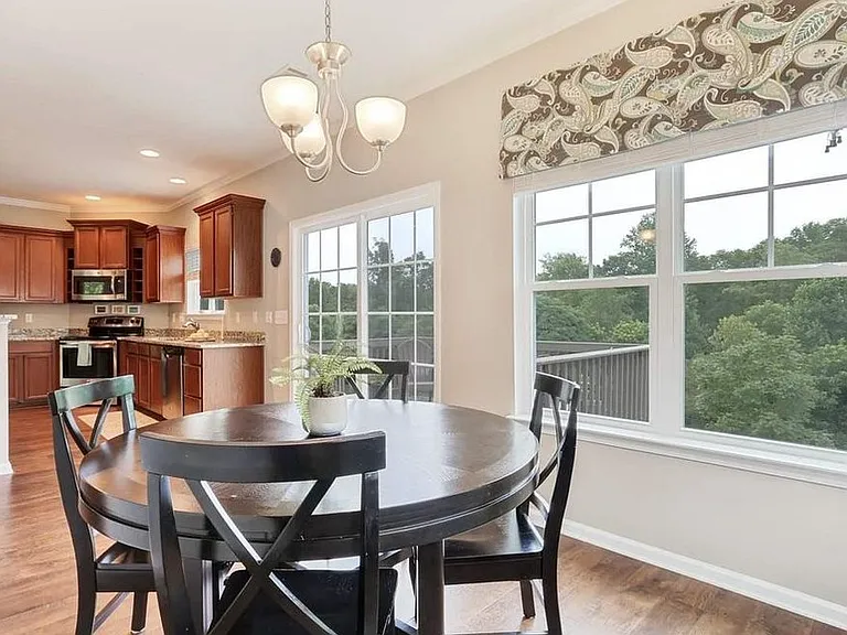 246 Rivers Edge Cir — Photo 4