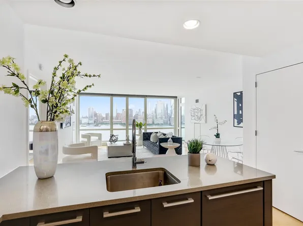 2 2nd Street image 7 of 28