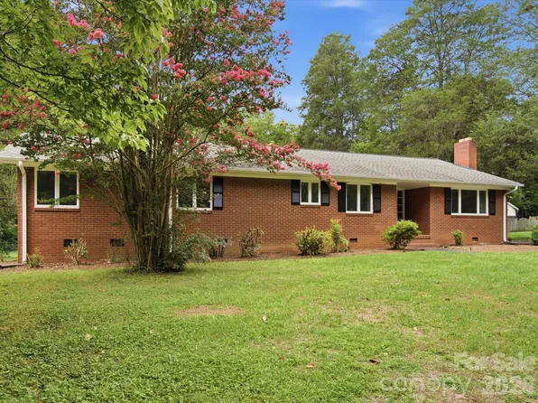 2311 E Innes St, Salisbury, NC 28146