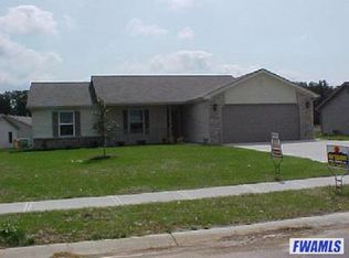 909 Meadow Way, Churubusco, IN 46723
