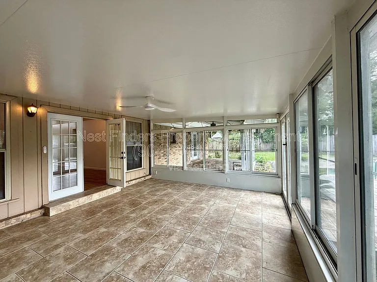 7007 Holiday Hill Ct — Photo 30