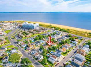 30 Oceanview Ave, Keansburg, NJ 07734