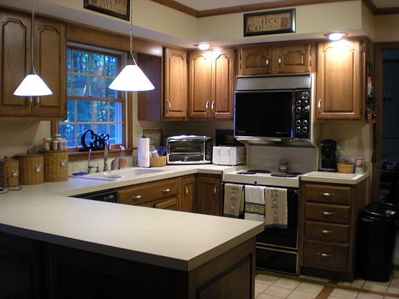 L shaped kitchen space