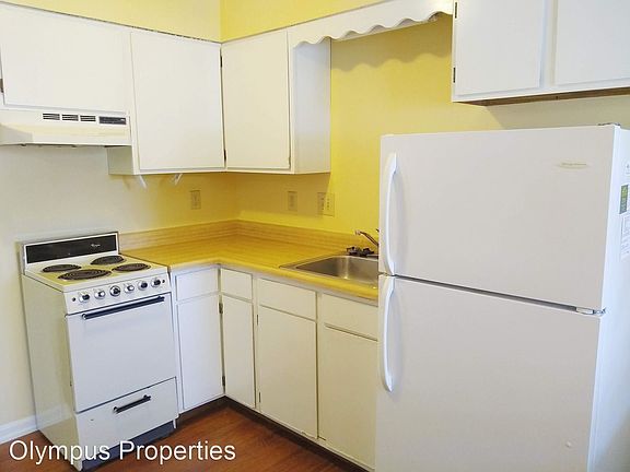 5th image of 405 E 20th St #10632439