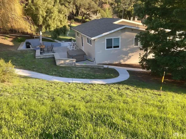 11 Recreation Dr, La Honda, CA 94020