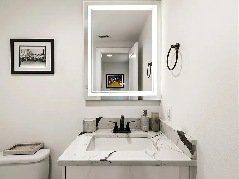 2102 N Prairie Ave #102 — Photo 14