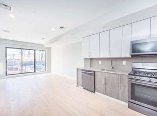 14-18 Astoria Park S #1A, Astoria, NY 11102