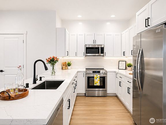 2nd image of 4755 Court R