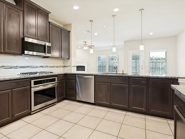 10017 Levelland Pl — Photo 8