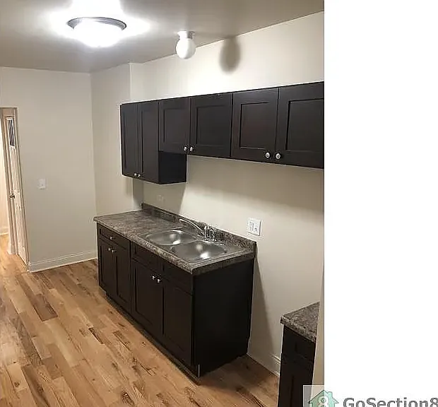 4830 W Adams St #2 — Photo 2